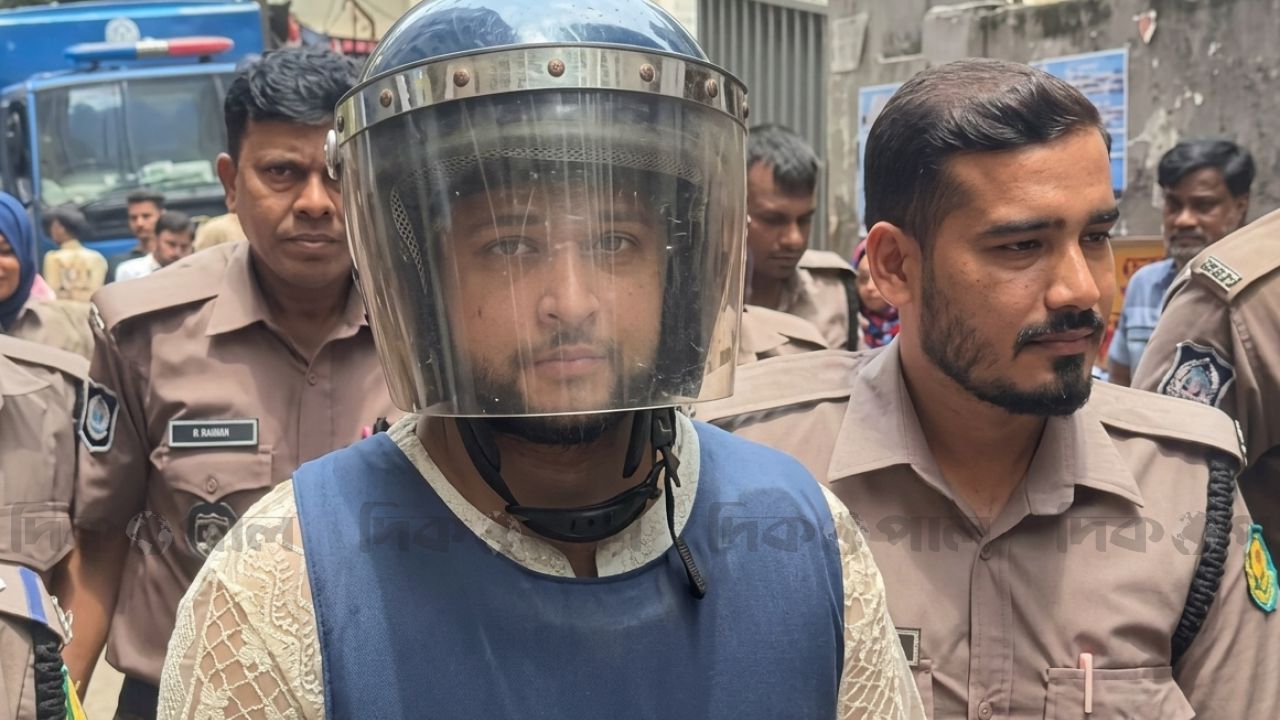 প্রতারণার মামলায় গ্রেপ্তার কনটেন্ট ক্রিয়েটর তৌহিদ আফ্রিদি 