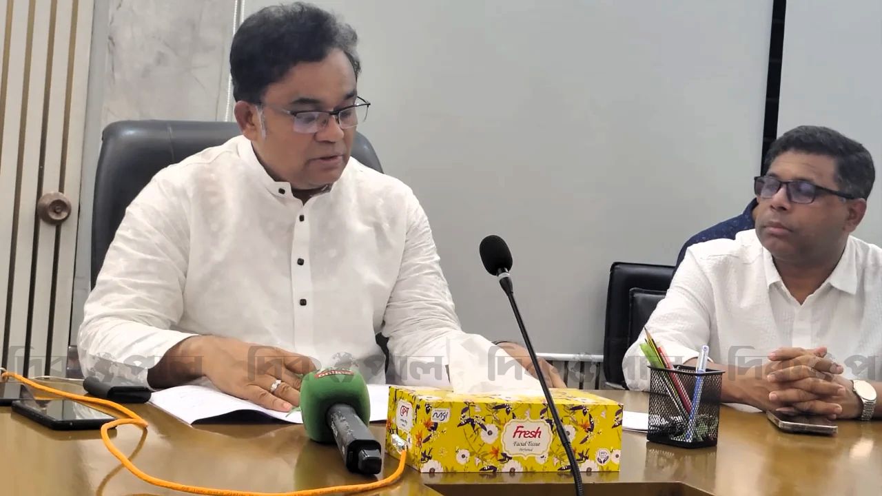 জাবিতে জুলাই আন্দোলন ঘিরে শিক্ষকদের বিরুদ্ধে শাস্তিমূলক ব্যবস্থা