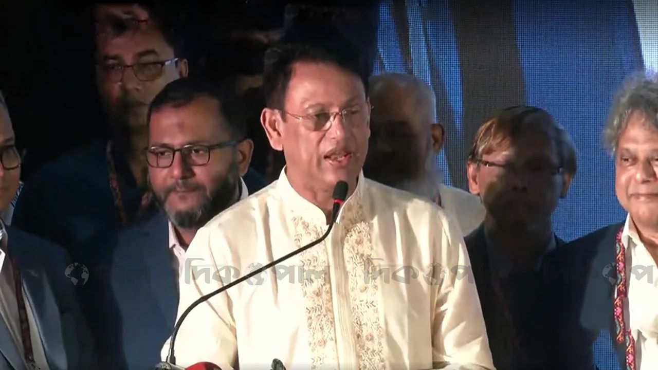উচ্চশিক্ষার নামে বেকারত্ব বাড়ানো যাবে না: শিক্ষামন্ত্রী
