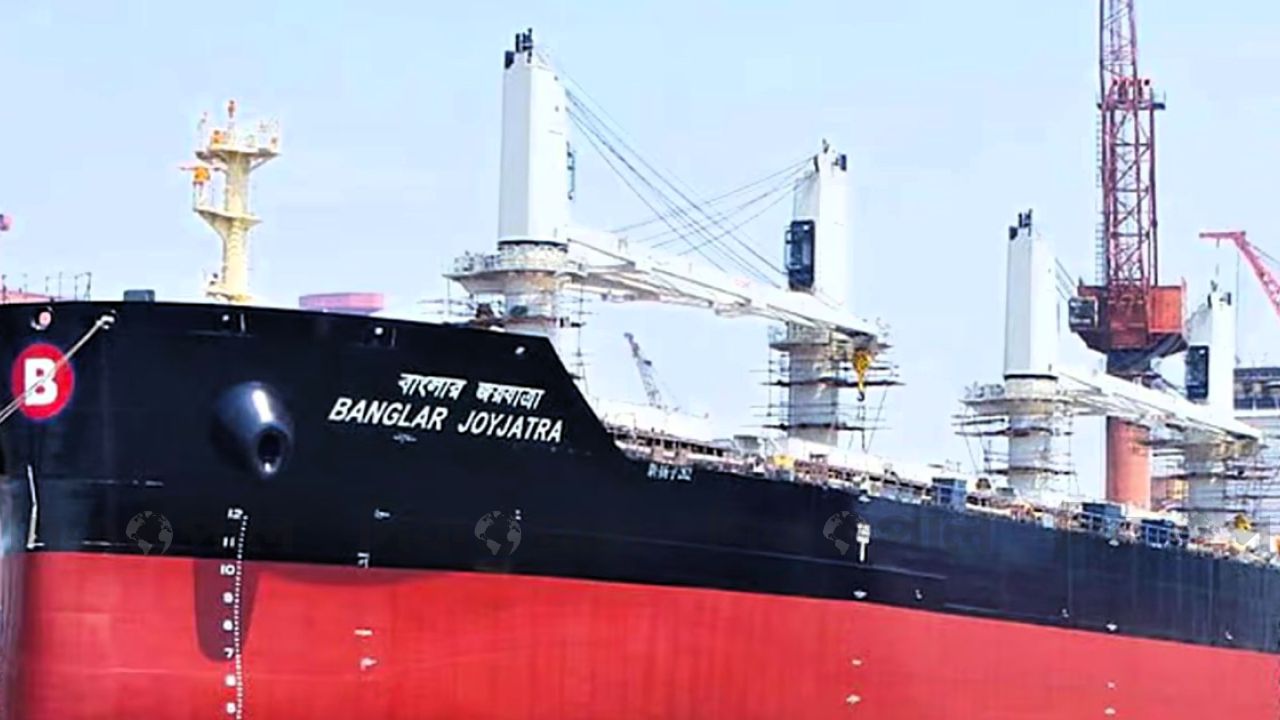 চার মাসের অপেক্ষার অবসান, হরমুজ পাড়ি দিল ‘বাংলার জয়যাত্রা