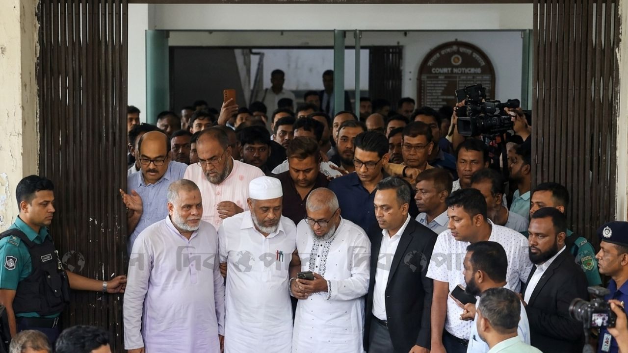সুরঞ্জিত হত্যাচেষ্টা মামলায় খালাস পেলেন আরিফুল-বাবরসহ ৮ জন