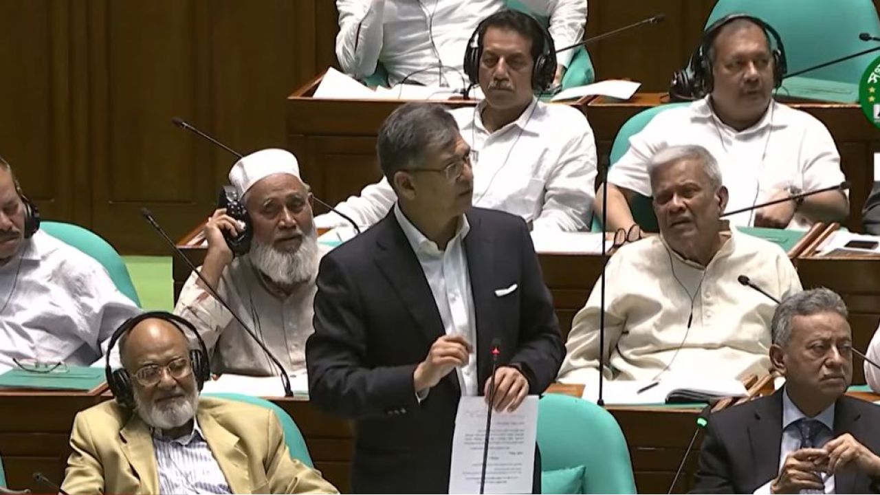 রাজনৈতিক পরিচয়ে নয়, অপরাধের ভিত্তিতেই গ্রেফতার: স্বরাষ্ট্রমন্ত্রী