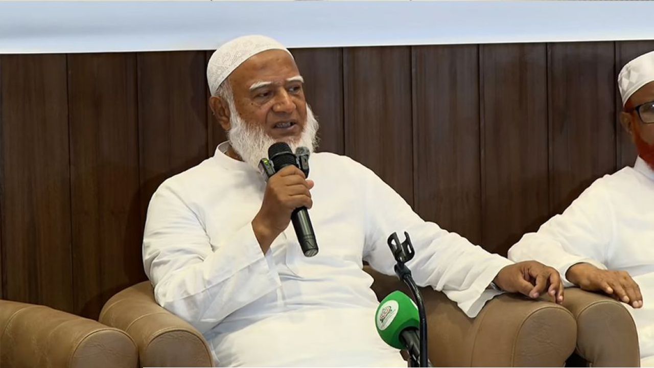 সংবিধান সংস্কারের ম্যান্ডেট দিয়েছে জনগণ, সংশোধনের নয়: শফিকুর রহমান