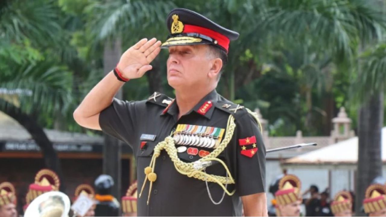 ভারতের ৩১তম সেনাপ্রধান হিসেবে দায়িত্ব নিলেন জেনারেল ধীরাজ শেঠ