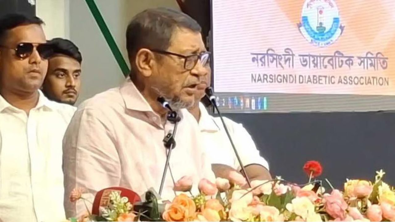 বদলি নয়, দুর্নীতি করলেই সরাসরি চাকরিচ্যুতি: স্বাস্থ্যমন্ত্রী