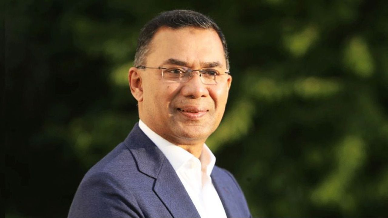 সরকারি অনুষ্ঠানে প্রধানমন্ত্রীর ছবি ব্যবহার নিষিদ্ধ