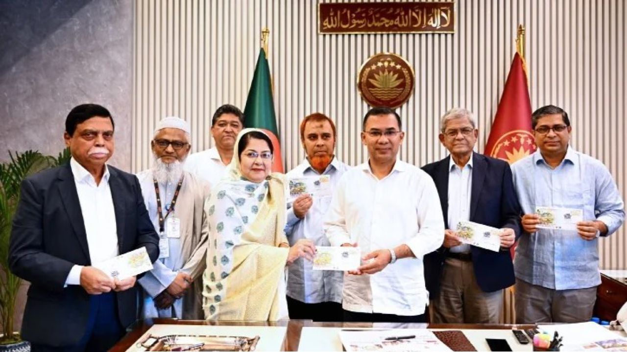 জাতীয় পল্লী উন্নয়ন দিবসের স্মারক ডাকটিকিট উদ্বোধন