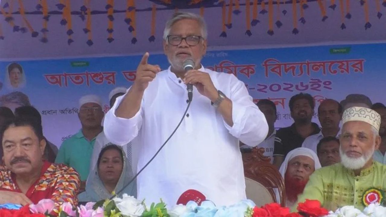 বেগম জিয়াকে ঘরছাড়া করা ব্যক্তিরাই আজ দেশছাড়া: আমান উল্লাহ আমান