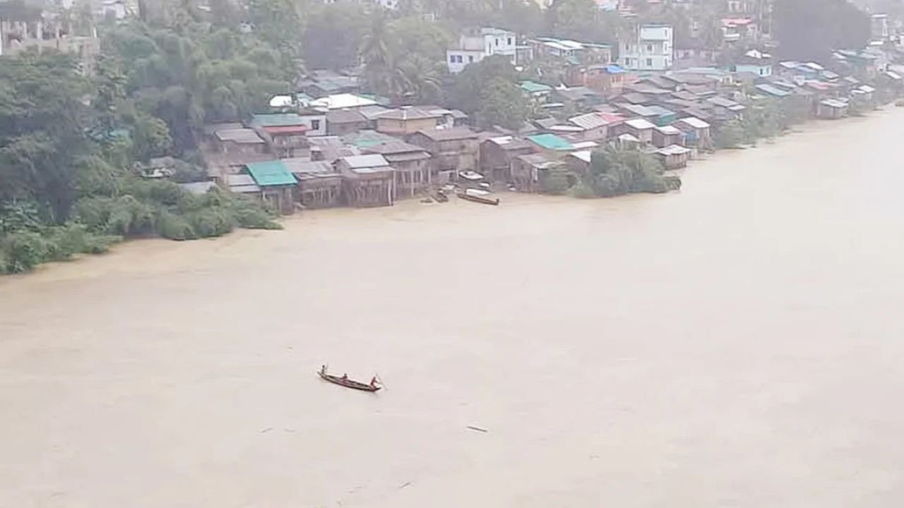 ছয় বিভাগে ভারী থেকে অতিভারী বৃষ্টির পূর্বাভাস