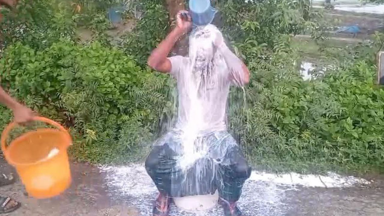 গাজী নজরুল কাণ্ডে ক্ষুব্ধ! দুধ দিয়ে গোসল করে জামায়াত ছাড়লেন যুব নেতা