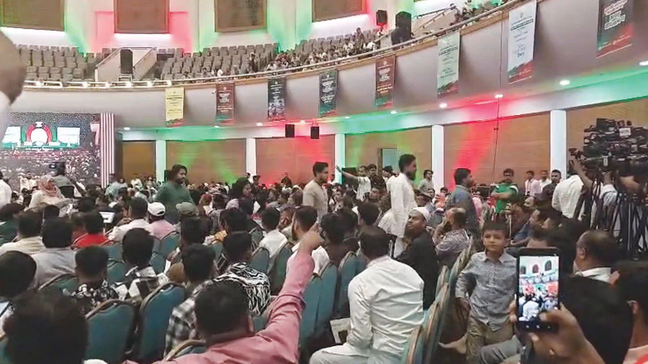 জুলাই ডকুমেন্টারিতে ইতিহাস বিকৃতির অভিযোগ এনসিপির অনুষ্ঠান বয়কট