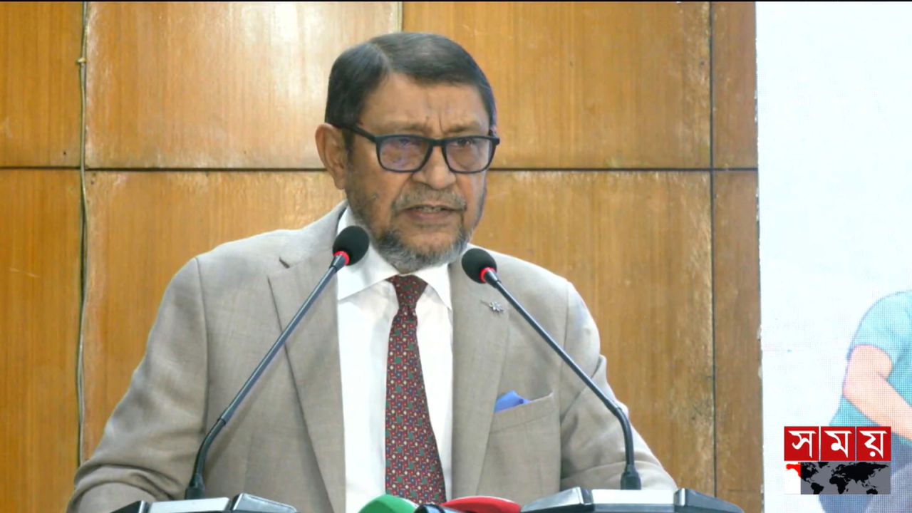 সরকারি দায়িত্ব ফাঁকি দিয়ে প্রাইভেট প্র্যাকটিস চিকিৎসকের বিরুদ্ধে কঠোর ব্যবস্থা