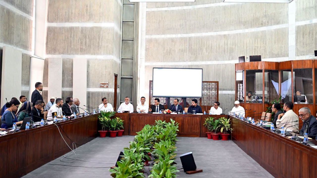 রাষ্ট্রপতি নির্বাচন সামনে রেখে প্রস্তুতি সভা, ‘রাষ্ট্র কাঠামোর সর্বক্ষেত্রে ফ্যাসিস্টমুক্ত করতে হবে’: ভারপ্রাপ্ত স্পিকার