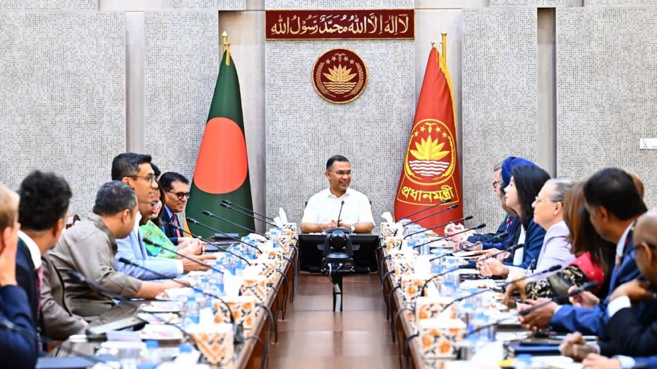 প্রধানমন্ত্রী তারেক রহমানের সঙ্গে ৫০ সদস্যের মার্কিন ব্যবসায়ী প্রতিনিধিদলের বৈঠক