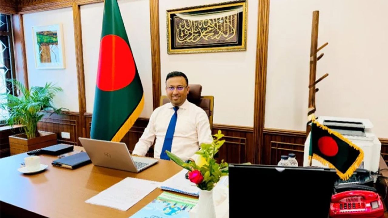 ‘পারস্পরিক আস্থা’ অর্জনের পরই হতে পারে প্রধানমন্ত্রীর ভারত সফর: হুমায়ুন কবির