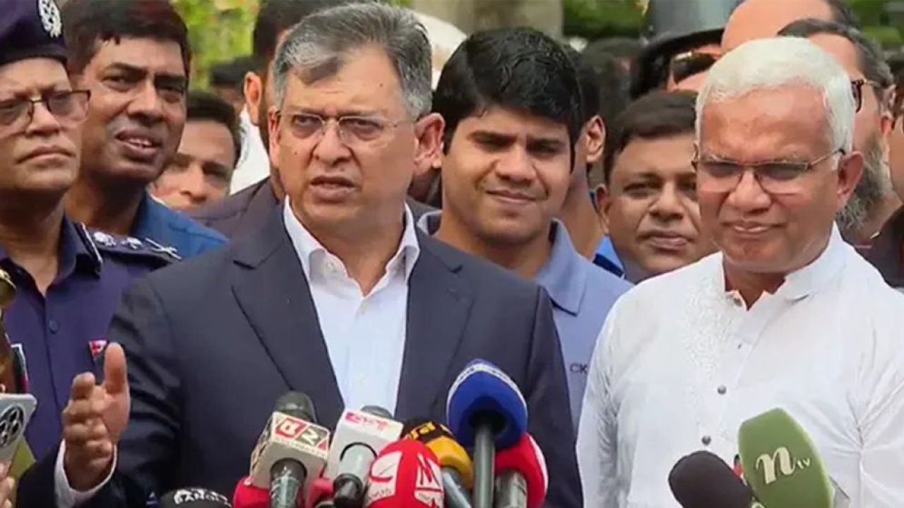 চাঁদাবাজদের পাশাপাশি জড়িত পুলিশ সদস্যদেরও তালিকা হচ্ছে: স্বরাষ্ট্রমন্ত্রী