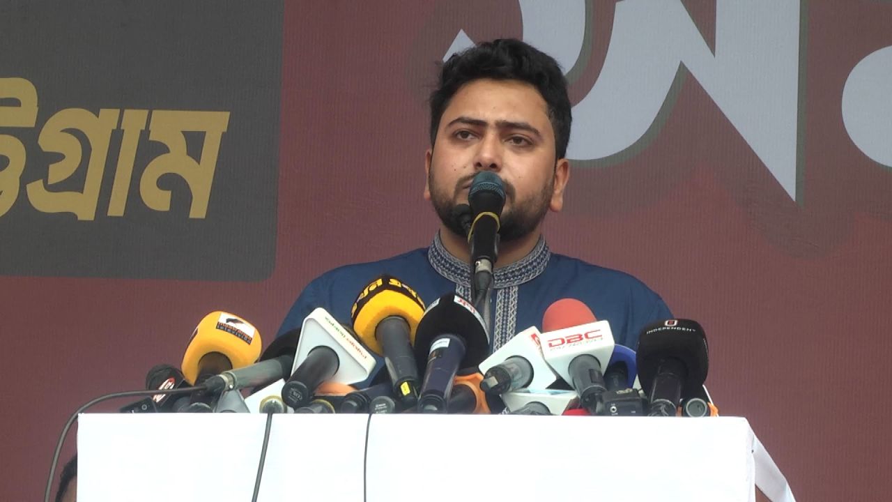 লংমার্চে বাধা দিলে ছয় দফা হবে এক দফা: নাহিদ ইসলাম