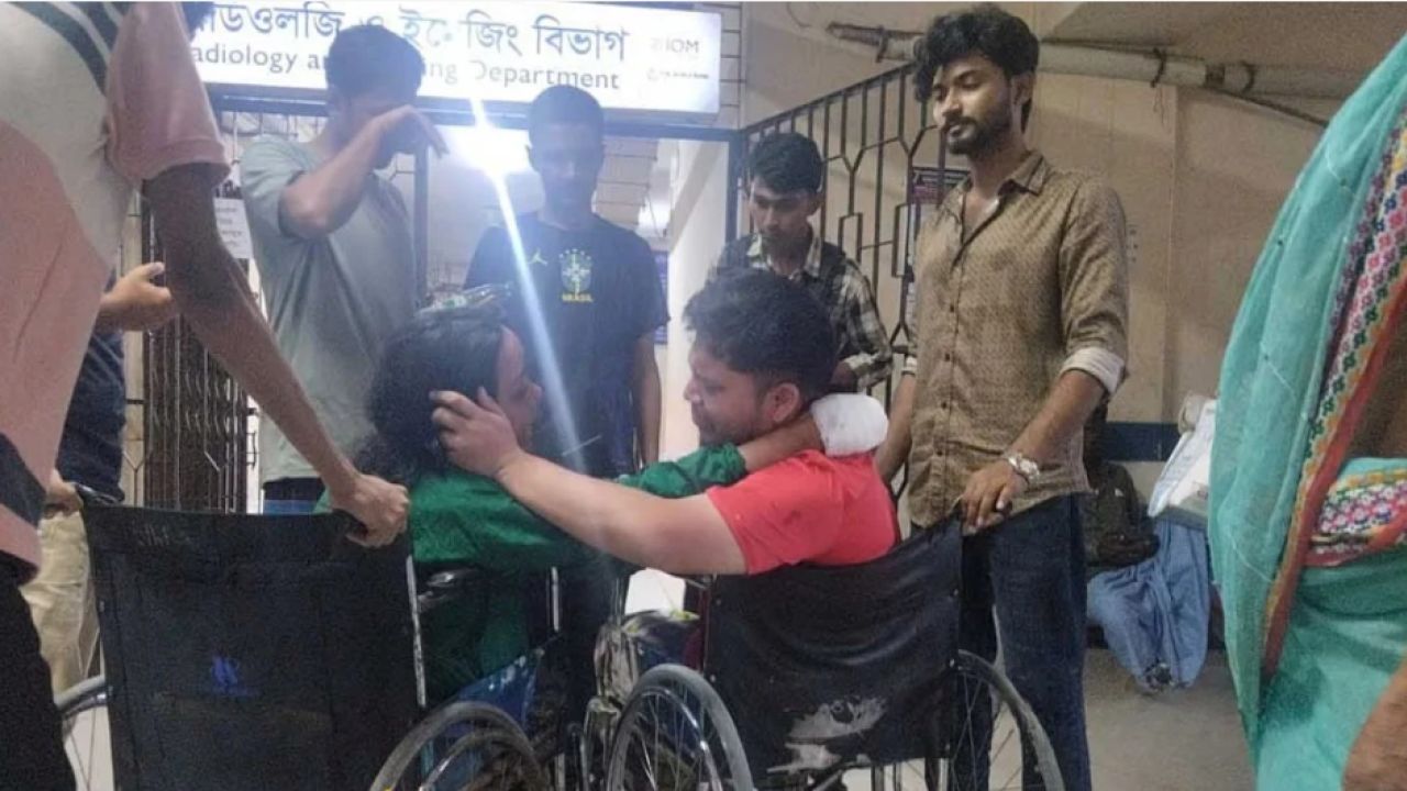 ইনানীর রিসোর্টে মর্মান্তিক অগ্নিকাণ্ড: ১০ মিনিট বেশি পেলে স্ত্রী বেঁচে যেত, আহাজারি স্বজনদের