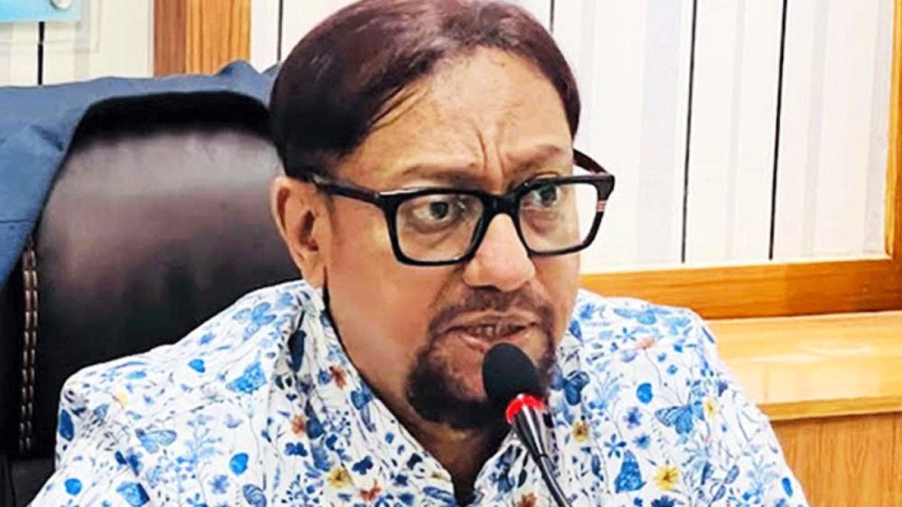চট্টগ্রামকে পরিচ্ছন্ন ও আধুনিক করতে চসিকের বর্জ্য ব্যবস্থাপনায় উন্নত প্রযুক্তি ও বিশেষায়িত গাড়ি সংযোজনের উদ্যোগ