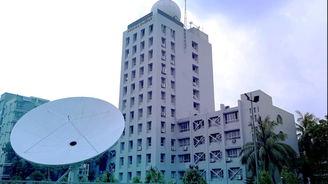 ৫ দিনের আবহাওয়া পূর্বাভাস: দেশের অধিকাংশ অঞ্চলে আবহাওয়া প্রধানত শুষ্ক থাকার সম্ভাবনা