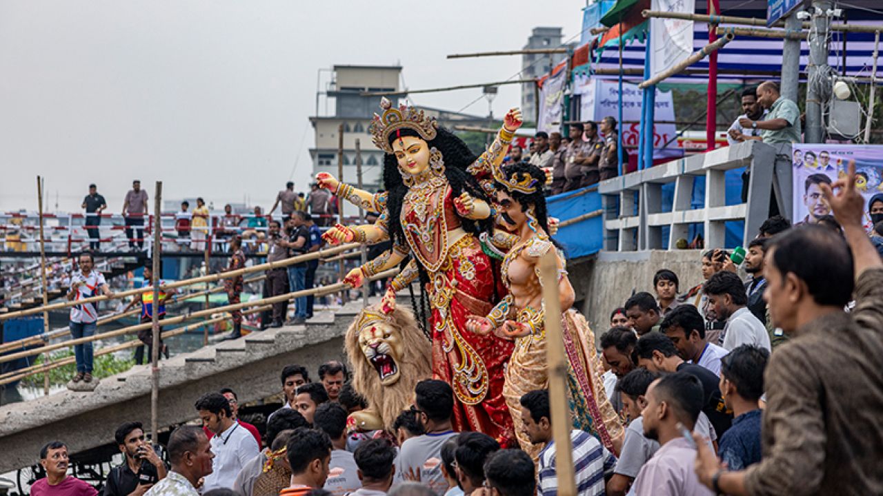 প্রতিমা বিসর্জনের মধ্য দিয়ে শেষ হলো আনন্দঘন শারদীয় দুর্গোৎসব